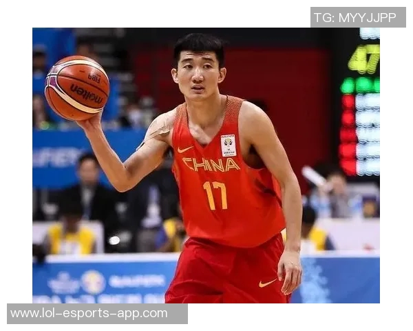 中国足球队守门员崛起之路:从年轻新星到国家队主力的成长历程 中国足球队守门员崛起之路:从年轻新星到国家队主力的成长历程