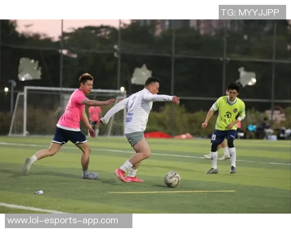 从足球梦到被拒绝的现实 看明星球员试训失败的背后故事 从足球梦到被拒绝的现实 看明星球员试训失败的背后故事