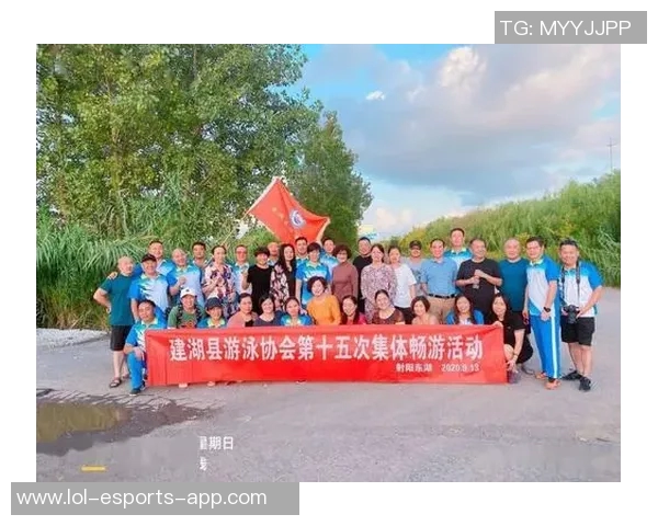 建湖县足球队球星风采展示全阵容合影照片展现青春活力与竞技风采 建湖县足球队球星风采展示全阵容合影照片展现青春活力与竞技风采